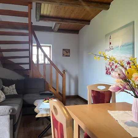 Ostsee Bauernhof Schwalbennest Ofc 15 *